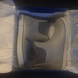 HUK men’s rouge wave shoe, high- performance fishing and deck boot rain size 10